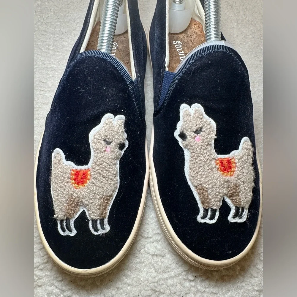 Soludos women’s velvet llama sneaker slide slip-on‎ navy blue white cream 7
